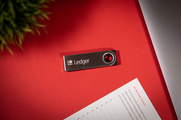 Ledger Nano S kapaklı